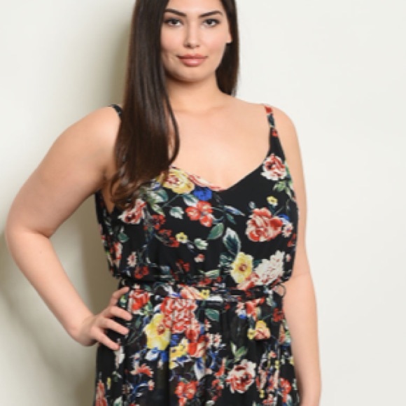 Gorgeous black floral plus size midi dress - Picture 2 of 4